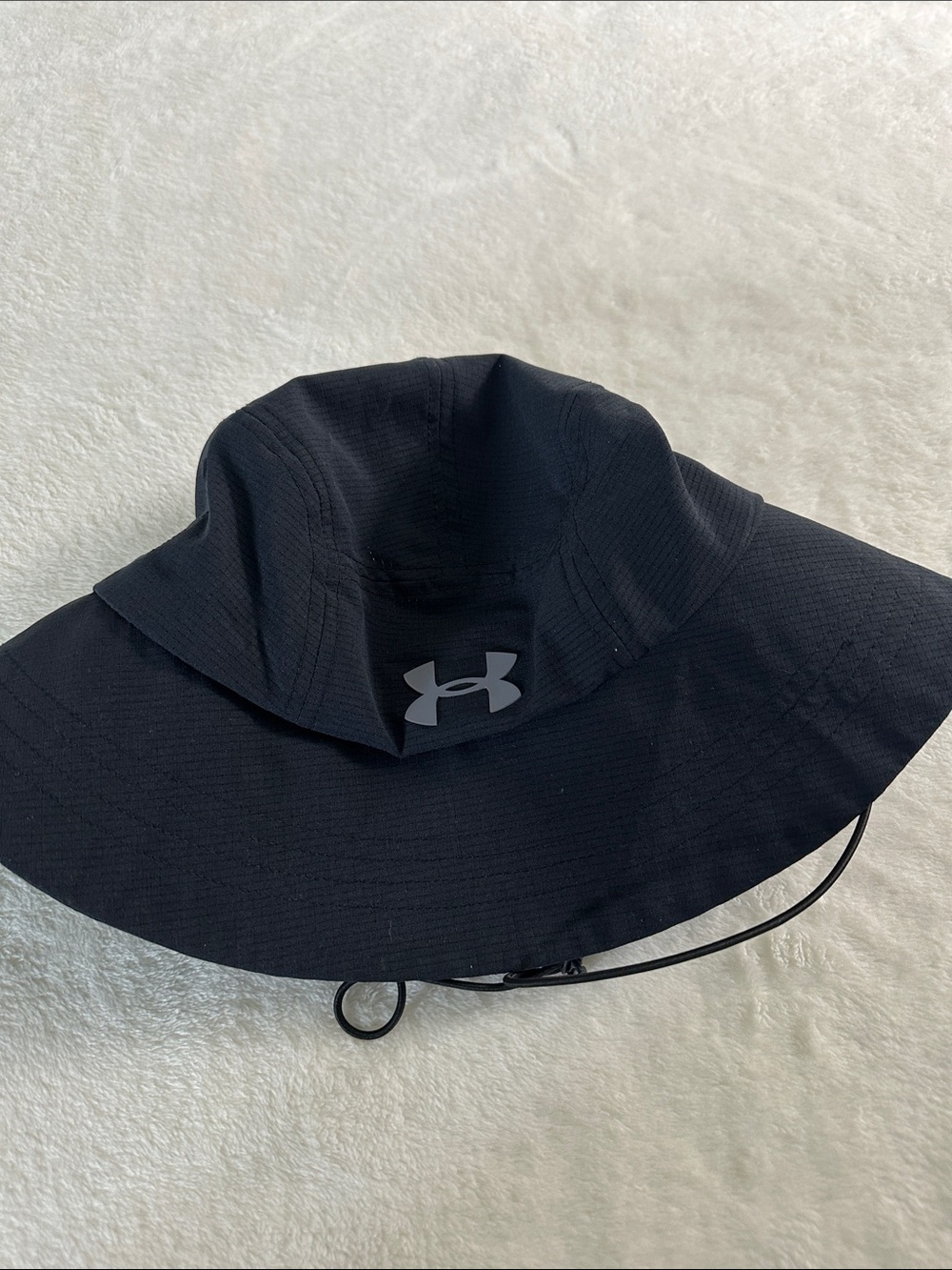 Under Armour Black Wide-Brim Sun Hat with Chin Cord